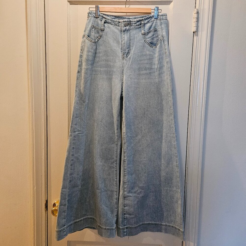 Light Wash Wide Leg Jeans - Women's Flare Denim